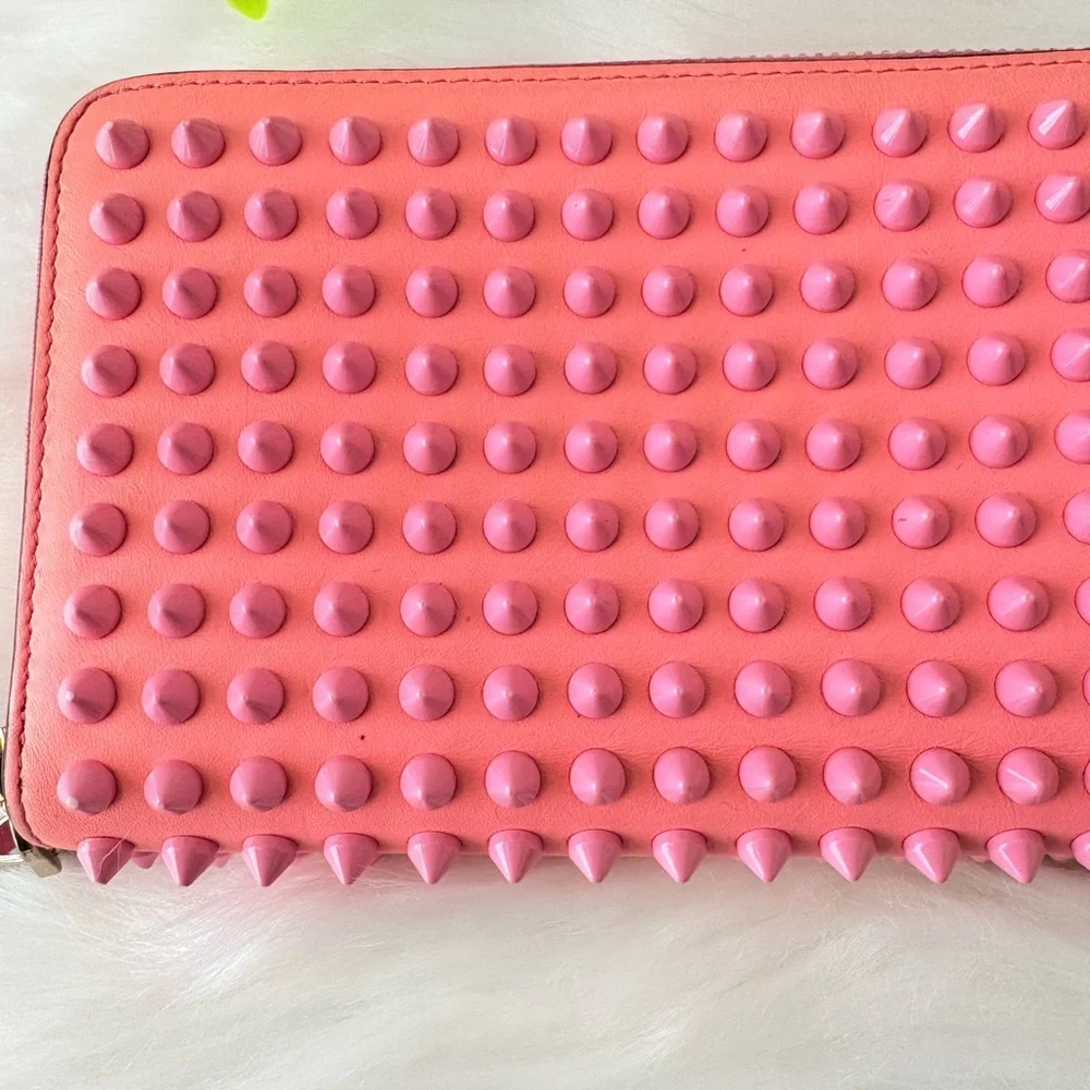 Christian Louboutin‎ Panettone Bubble Gum Pink Studded Zippy Wallet - Picture 8 of 16